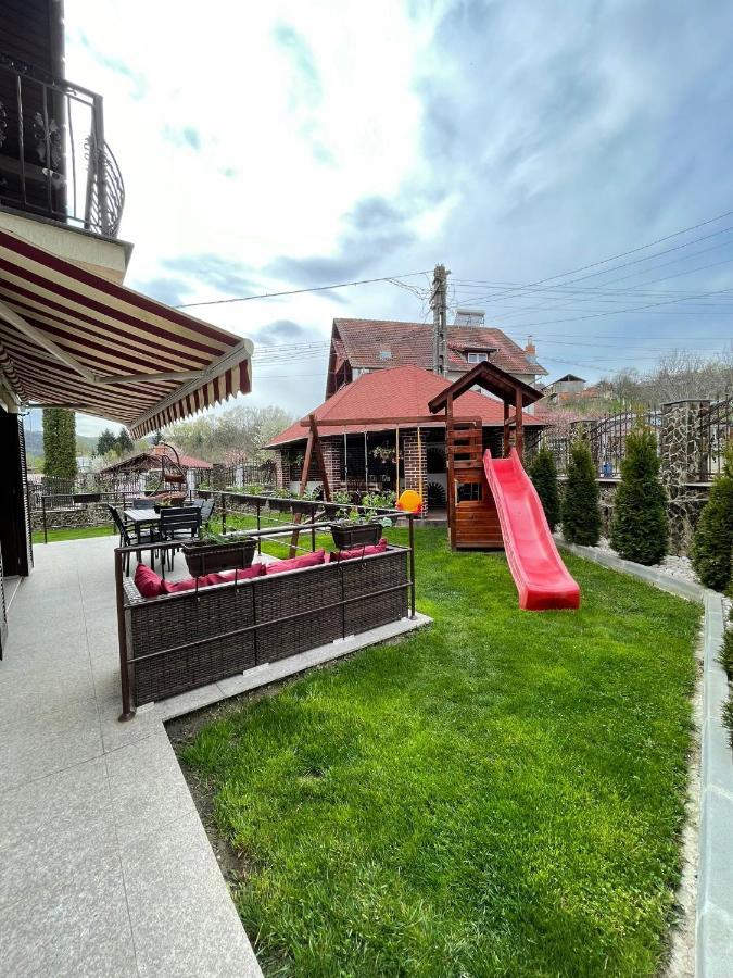 Pensiunea Select Curtea de Argeş Buitenkant foto